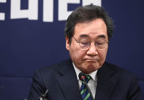 개혁신당 이낙연 공동대표가 20일 서울 여의도 새로운미래 당사에서 개혁신당과의 결별 기자회견을 하고 있다. 2024.2.20 [공동취재] 연합뉴스