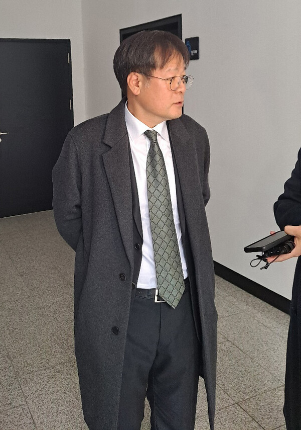 독립기념관 신임 이사로 임명된 박이택 낙성대경제연구소장이 22일 독립기념관 겨레누리관에서 취재진의 질문에 답변하고 있다. 2024.2.22. 연합뉴스