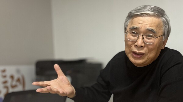 이종석 전 통일부 장관이 지난 21일 서울 마포구 공덕동 '시민언론 민들레' 사무실에서 인터뷰를 하고 있다. 2024.2.21. 김성진기자 