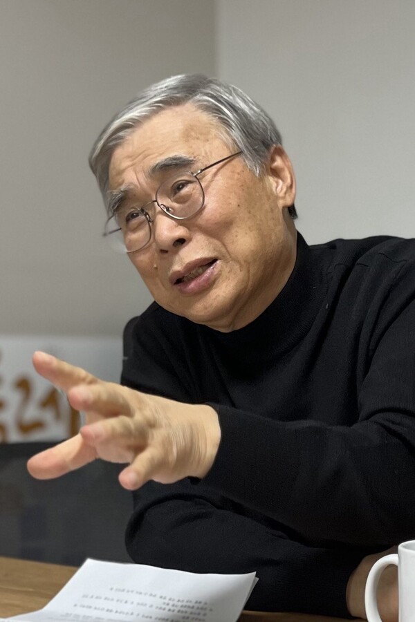 이종석 전 통일부 장관이 지난 21일 서울 마포구 공덕동 '시민언론 민들레' 사무실에서 인터뷰를 하고 있다. 2024.2.21. 김성진기자 