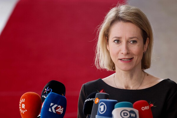 카자 칼라스 에스토니아 총리가 지난 달 18일 유럽연합 정상회의 참석차 방문한 벨기에에서 기자회견을 하고 있다. 2024.4.18. AFP 연합뉴스 