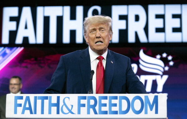 도널드 트럼프 전 미국 대통령이 워싱턴에서 열린 ''신앙과 자유 연맹' 정책 콘퍼런스에 참석해 연설하고 있다. 2023. 06. 24  [AP=연합뉴스 자료사진]