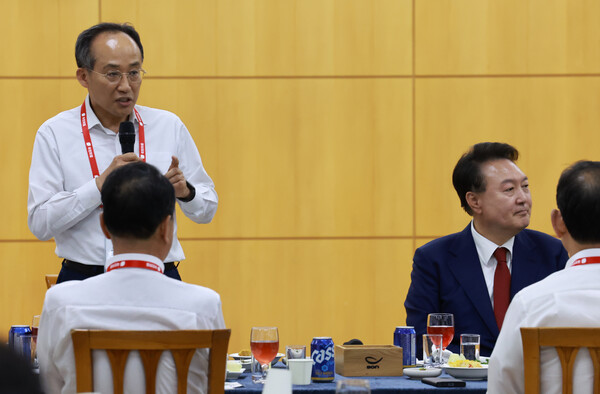 국민의힘 추경호 원내대표가 30일 충남 천안 재능교육연수원에서 열린 제22대 국민의힘 국회의원 워크숍에서 인사말을 하고 있다. 2024.5.30. 연합뉴스