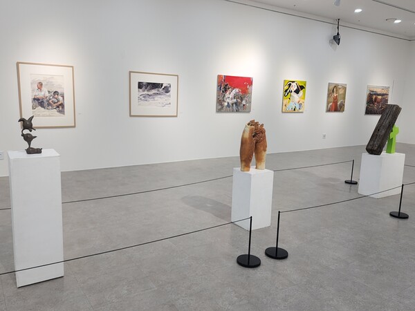 문익환 목사 서거 30주년을 기념해 6월 10일부터 7월 4일까지 강북진달래홀 갤러리에서 ‘늦봄, 평화를 심다’ 전시회가 열리고 있다