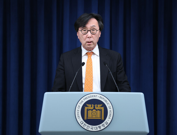 장호진 국가안보실장이 20일 서울 용산 대통령실 청사에서 '북러 포괄적 전략 동반자 조약'을 강력하게 규탄하는 정부 성명을 발표하고 있다. 2024.6.20. [대통령실 사진기자단] 연합뉴스