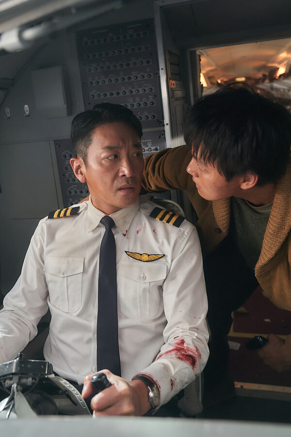  영화 '하이재킹'의 한 장면