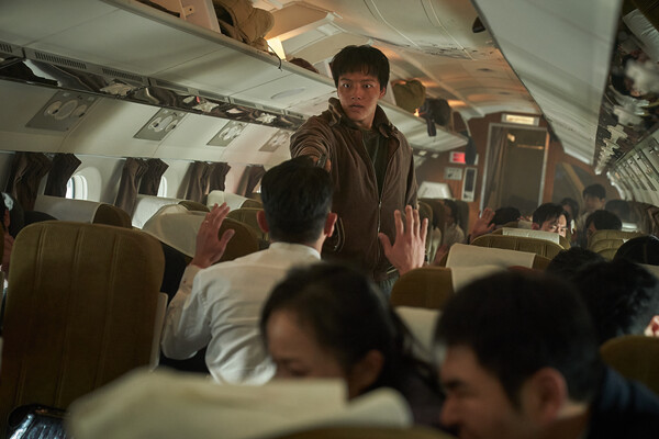 영화 '하이재킹'의 한 장면