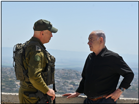 이스라엘 군인과 총리 네타냐후(오른쪽). 이스라엘 정부