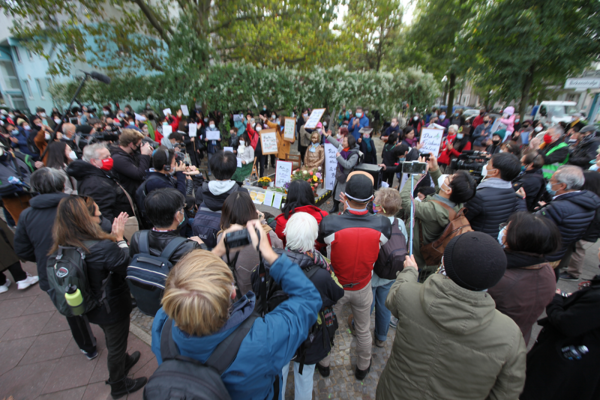 독일 베를린에서 열린 평화의 소녀상 철거 반대 시위. 2020.10.13. 베를린코리아협의회 제공