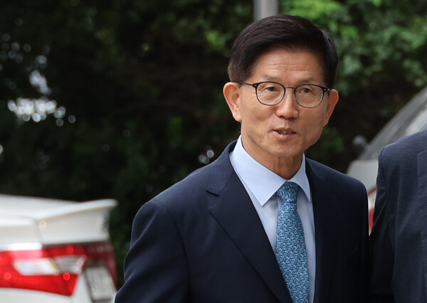 김문수 고용노동부 장관 후보자가 1일 인사청문회 준비사무실이 있는 서울 강남고용노동지청으로 출근하고 있다. 2024.8.1. 연합뉴스