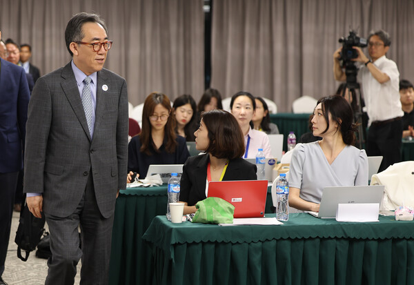 조태열 외교부 장관이 27일(현지시간) 오후 라오스 비엔티안 한 호텔에서 열린 기자간담회에 참석하고 있다. 2024. 07.27 연합뉴스