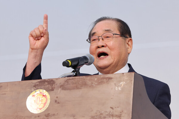 제79주년 8·15 광복절인 15일 오전 서울 용산구 효창공원 내 백범김구기념관에서 열린 광복회 주최 광복절 기념식에서 이종찬 광복회장이 기념사를 하고 있다. 2024.8.15. 연합뉴스