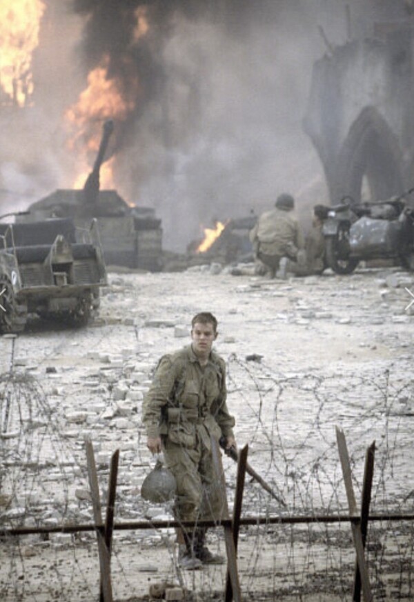 스티븐 스필버그가 제작한 1998년 영화 '라이언 일병 구하기'의 한 장면