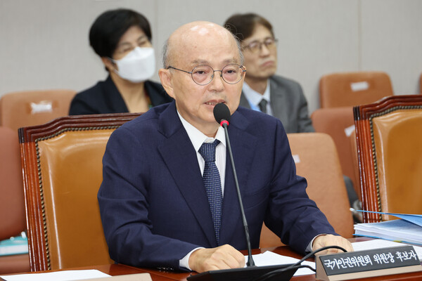 안창호 국가인권위원장 후보자가 3일 국회 운영위원회에서 열린 인사청문회에서 청문위원들의 질문에 답하고 있다. 2024.9.3 연합뉴스