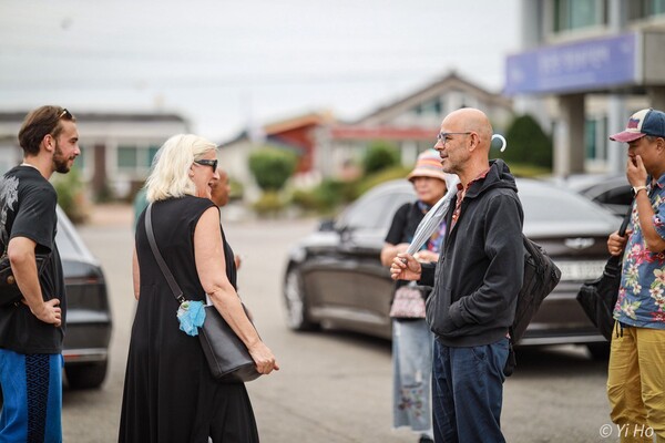 2024 세계예술인한반도평화대회조직위원회(이하 조직위)는 12일부터 13일까지 이틀에 걸쳐 경기 파주시 캠프 그리브스와 임진각에서 '2024 세계예술인 한반도평화대회'를 연다고 밝혔다. 2024.9.12. 이호 작가