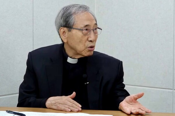 함세웅 신부가 13일 서울 종로구 안국동 촛불행동TV 스튜디오에서 시민언론 민들레와 인터뷰를 하고 있다. 2024.9.13. 시민언론 민들레