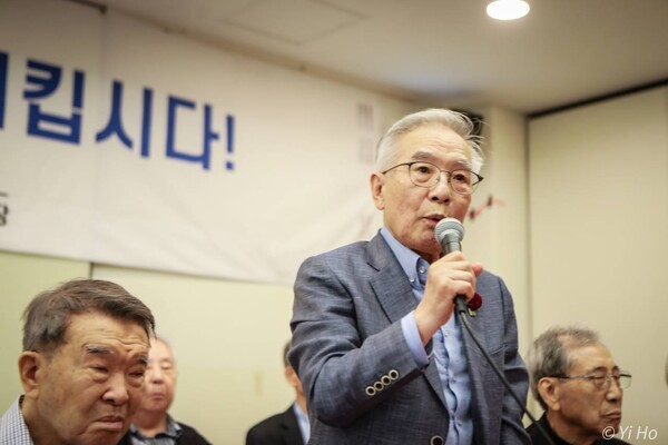 20일 전국비상시국회의 주최로 서울 정동 프란치스코 교육회관에서 열린 '1500인 시국선언' 기자회견에서 김상근 목사가 발언하고 있다. 이호 사진작가