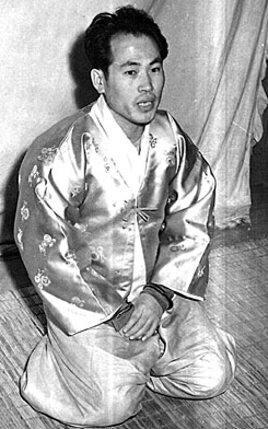 1961년 12월 민족일보 조용수 사장의 사형 집행 직전 모습.  