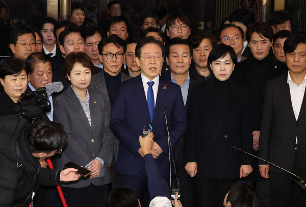 국회 앞 군경 배치