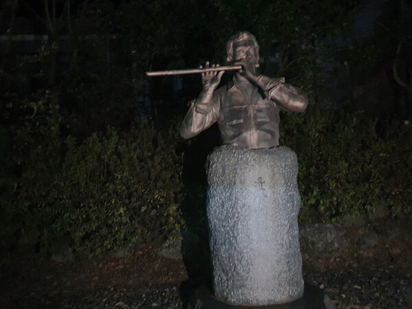 윤상원 열사의 동상이 놓인 살레시오 고등학교.