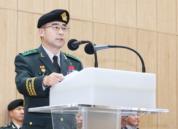 29일 오전 경기도 광주시 육군 특수전학교에서 열린 '특전부사관 257기 임관식'에서 곽종근 특수전사령관이 축사하고 있다. 2024.11.29. 연합뉴스