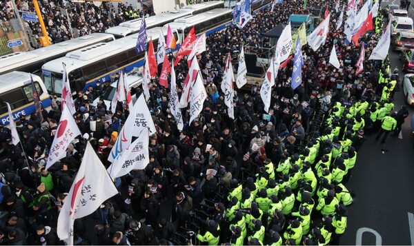 3일 한남동 관저 앞에서 체포를 외치는 민주노총 조합원들. 2025. 1. 3. 황융하 시민기자