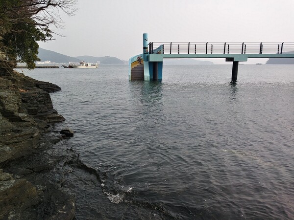 창원시 진동면 고현리 공룡발자국화석 산지  ‘진동층’