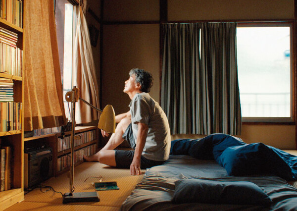 히라야마는 도쿄 시부야의 공중 화장실 청소부다. 그의 하루는 어제와 오늘이 다름없는데, 완벽한 날들이라 부를 수 있을까 / 사진=티캐스트