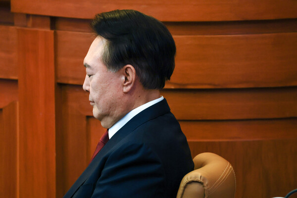 윤석열 대통령 탄핵심판 5차 변론이 열린 4일 서울 종로구 헌법재판소 대심판정에 윤 대통령이 출석해 있다. 2025.2.4 [사진공동취재단] 연합뉴스