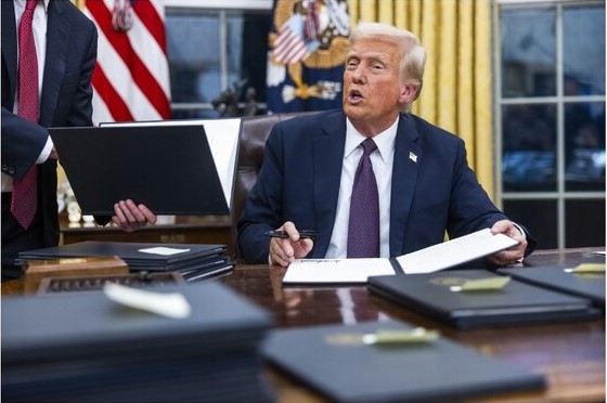 트럼프 대통령은 2025년 1월 20일, 취임 첫날, 2021년 1월 6일 미 의회 난동 사건과 관련된 약 1,500여 명의 대부분의 범죄자들을 사면했다.