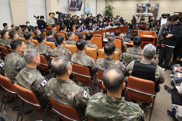 1월 14일 서울 여의도 국회에서 '윤석열 정부의 비상계엄 선포를 통한 내란 혐의 진상규명 국정조사 특별위원회의'가 열리고 있다. 이날 특위는 군과 국방부를 대상으로 비상계엄 사태와 관련한 첫 기관 보고를 받는다. 2025.1.14. 연합뉴스