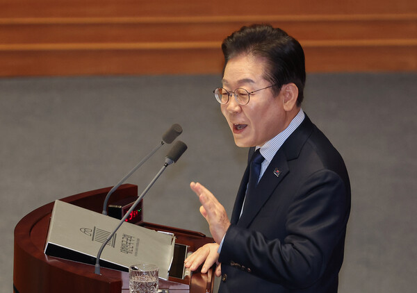 더불어민주당 이재명 대표가 10일 서울 여의도 국회에서 열린 본회의에서 교섭단체 대표연설을 하고 있다. 2025.2.10. 연합뉴스