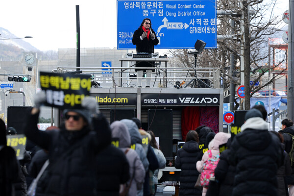 8일 오후 광주 동구 금남로 일대에서 열린 윤석열 대통령 탄핵 반대 집회에서 보수 유튜버 안정권 씨가 발언하고 있다. 2025.2.8. 연합뉴스