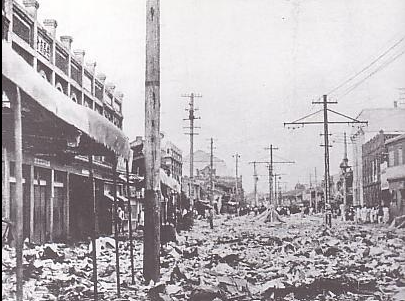 일제가 조작한 완바오산 사건 여파로 1931년 7월 쑥대밭이 된 평양의 화교 거리. 