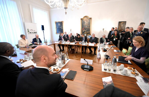 독일 뮌헨에서 뮌헨안보회의가 진행 중인 가운데 15일 주요 7개국(G7) 외무장관들이 회담을 하고 있다. 2025. 02. 15 [EPA=연합뉴스] 