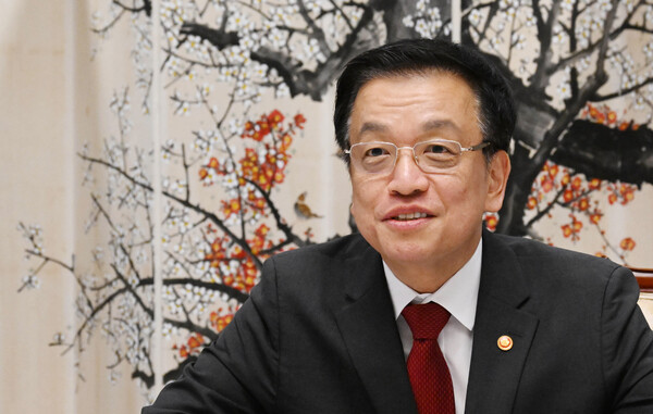 최상목 대통령 권한대행 부총리 겸 기획재정부 장관이 27일 정부서울청사에서 열린 대외경제현안간담회에서 발언하고 있다. 2025.2.27 [기획재정부 제공] 연합뉴스