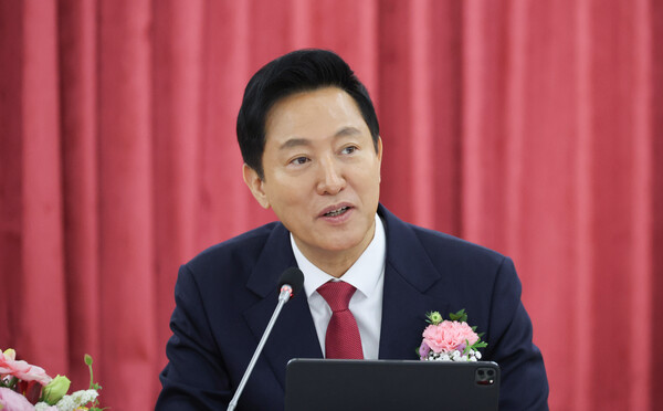 오세훈 서울시장이 25일 김포시청에서 '서울런 x 김포런' 업무협약식에서 발언하고 있다. 2025.2.25. 연합뉴스