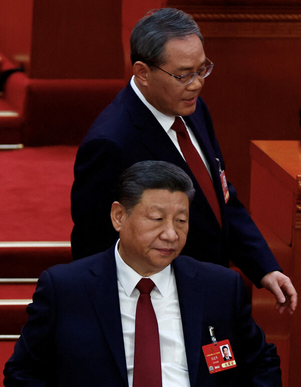 시진핑 중국 국가주석과 리창 총리. 3월 5일 중국 베이징 인민대회당에서 열린 전국인민대표대회(전인대) 개막 회의에 참석하고 있다.2025.3.5. 로이터 연합뉴스