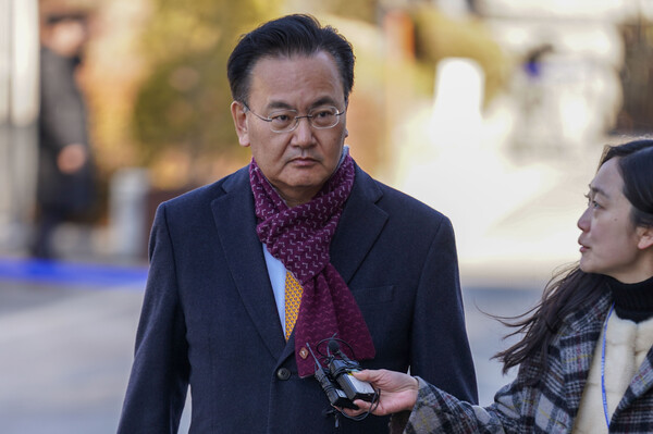 국민의힘 유상범 의원이 18일 서울 종로구 헌법재판소에서 열린 윤석열 대통령 탄핵 심판 9차 변론 방청을 위해 심판정으로 향하고 있다. 2025.2.1. 연합뉴스