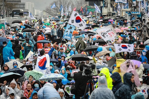 1일 오후 2시 129차 전국집중 촛불문화제가 열렸다. 2025.03.01. 이호작가