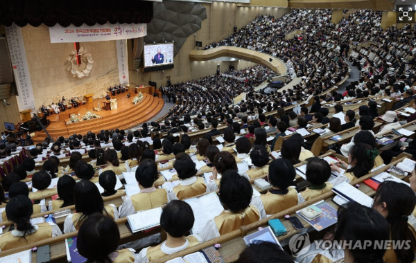 2024년 3월 31일 서울 강동구 명성교회에서 개신교 주요 교단들이 참여한 가운데 한국교회 부활절 연합예배가 열리고 있다. 연합뉴스