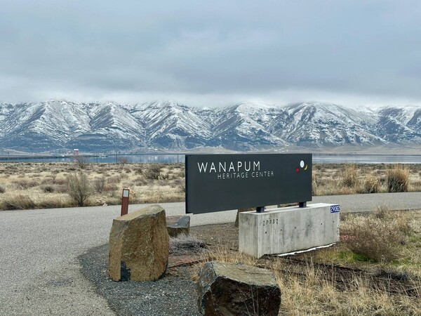 미국 핵무기 역사가 시작된 워싱턴 주 핸포드 인근에 세워진 와나품 헤리티지 센터. 핸포드에 최초의 원폭용 우라늄과 플라토늄 처리공장이 세워졌고, 지금도 이곳엔 대량의 고준위 핵폐기물들이 지하에 보존돼 있다.  김찬휘
