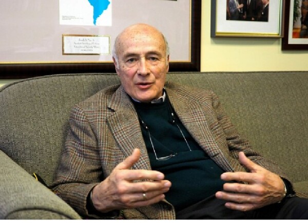 '소프트 파워'론자 조지프 나이 전 하버드대 명예교수. 아사히신문 5월 8일