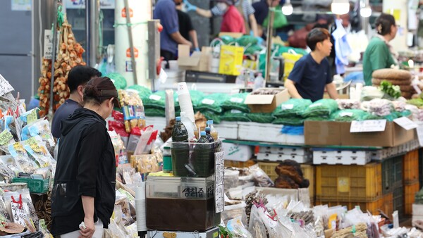 5월 소비심리지수가 12·3 내란 사태 이전으로 회복됐다. [연합뉴스 자료사진]