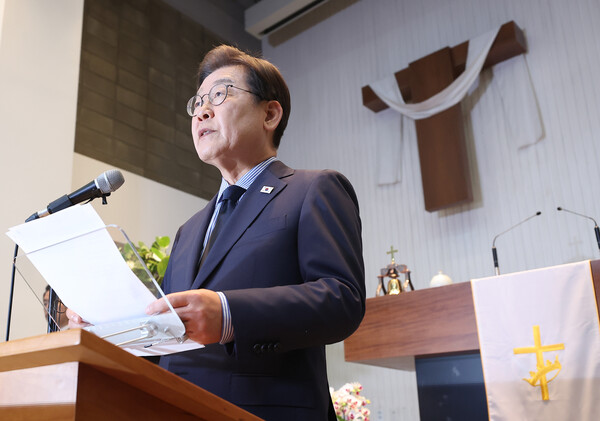 더불어민주당 이재명 대선 후보가 2일 경기 성남시 수정구 성남주민교회에서 기자회견을 하고 있다. 2025.6.2. 연합뉴스