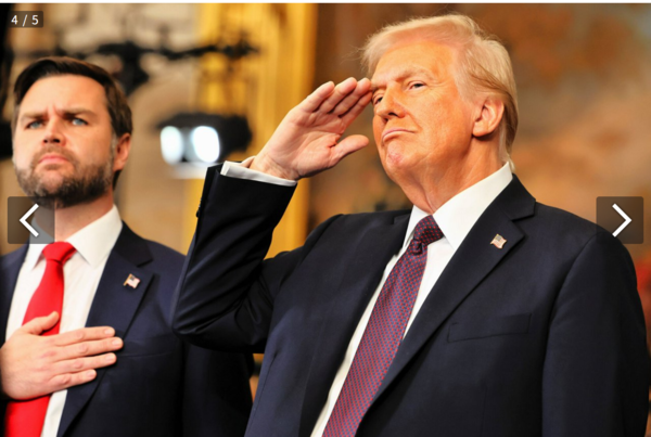 올해 1월 20일 워싱턴 백악관에서 열린 대통령 취임식에 나란히 선 도널드 트럼프 대통령과 J. D. 밴스 부통령.   아사히신문 6월 6일