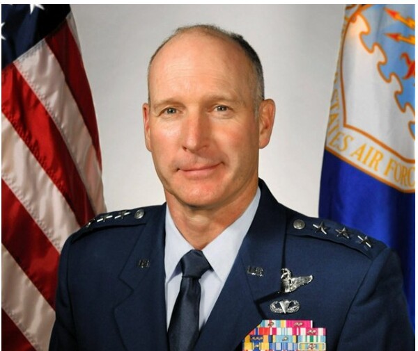 주일 미군 겸 미 5공군사령관 스티븐 조스트 