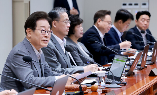 이재명 대통령이 15일 서울 용산 대통령실에서 열린 국무회의에서 발언하고 있다. 2025.7.15. 연합뉴스