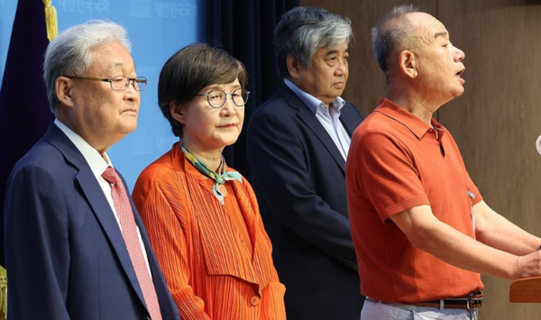 윤석열 정권에 의해 해임·해촉된 공영방송과 방송 공공기관 인사들. 왼쪽부터 정연주 전 방심위원장, 권태선 전 MBC방문진 이사장, 한상혁 전 방통위원장, 남영진 전 KBS 이사장. 연합뉴스