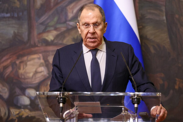 세르게이 라브로프 러시아 외교장관이 11일 러시아 외교부 리셉션 하우스에서 페리둔 시니리오글루  유럽안보협력기구(OSCE) 사무총장과 기자회견을 하고 있다. 2025.3.11. TASS 연합뉴스 